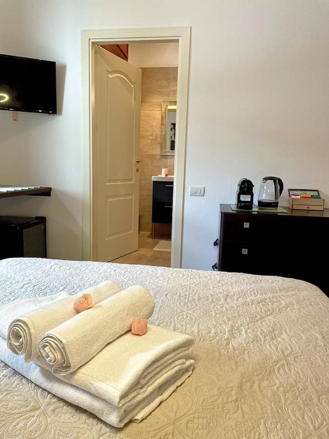 Al Poggio - Luxury Rooms Capoterra Bagian luar foto