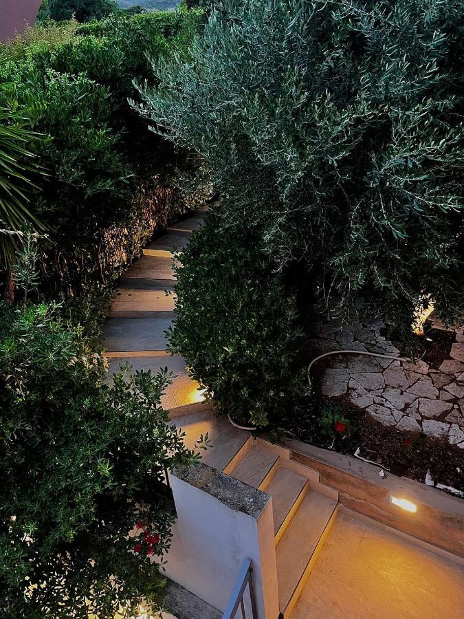Al Poggio - Luxury Rooms Capoterra Bagian luar foto